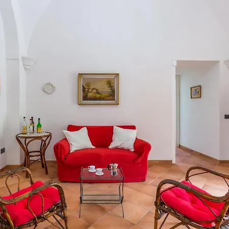 A Pochi Passi Dal Mare Di Di Sorrento Apartment Meta