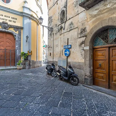 A Pochi Passi Dal Mare Di Di Sorrento * Meta